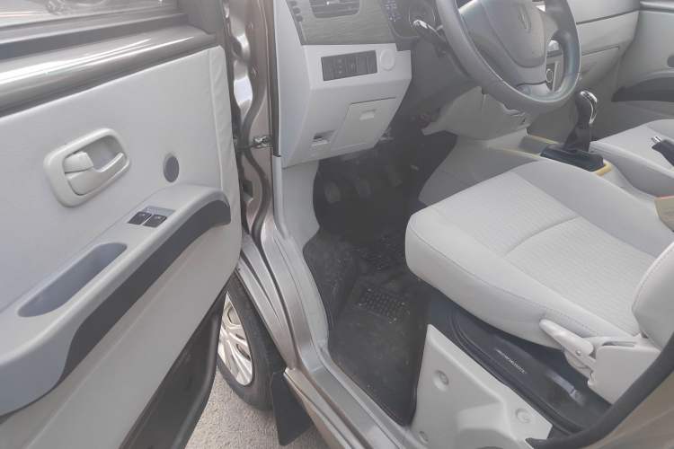 Used Jinbei New Hiace X30L 2021 1.5L Wealth Edition Bus Non-Air-Conditioned China VI Standard SWC15M