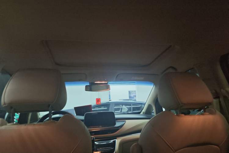 Used Buick GL8 2023 Land Executive Class 652T Luxury Model
