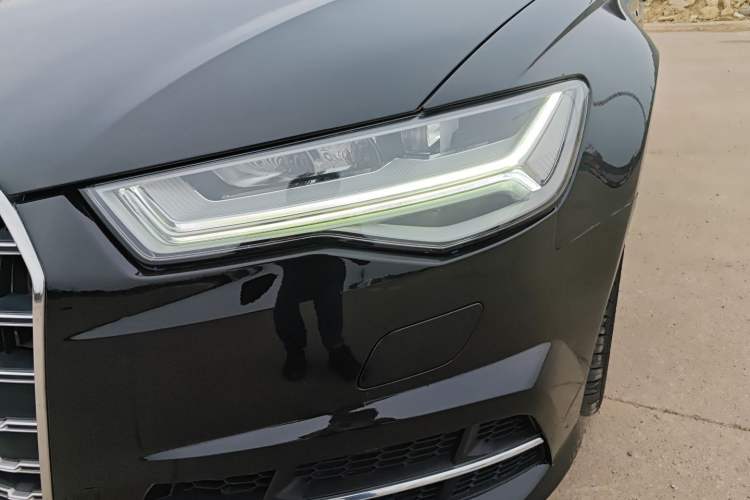 Used Audi A6L 2018 30th Anniversary Edition 30 FSI Style Model
