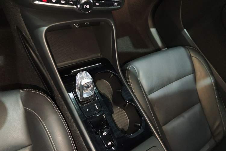 Used Volvo XC40 2022 T4 Four-Wheel Drive Smart & Luxurious Edition
