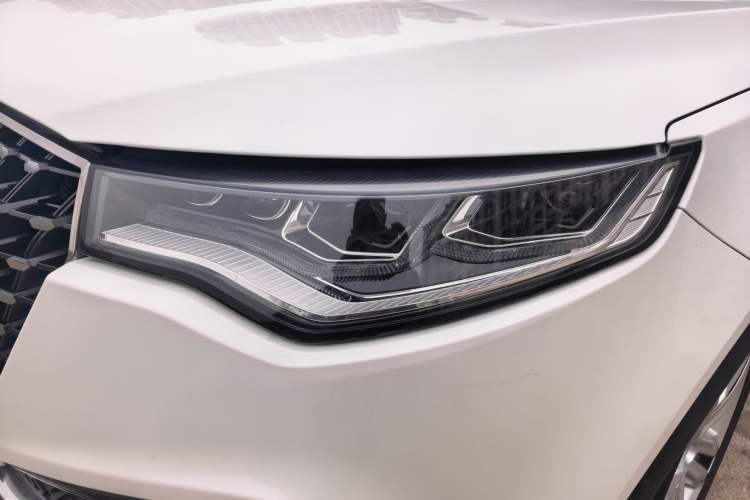 Used Zotye T700 2017 1.8T Dual-Clutch Prestige Model