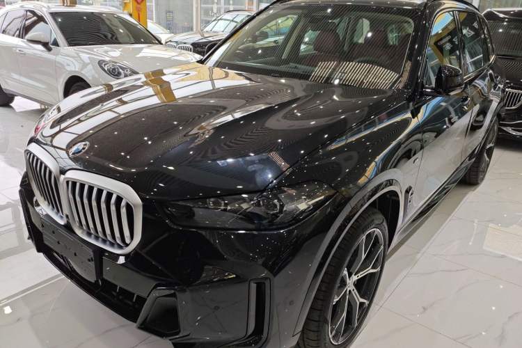 Used BMW X5 2025 Model, xDrive 30Li Prestige M Sport Night Package