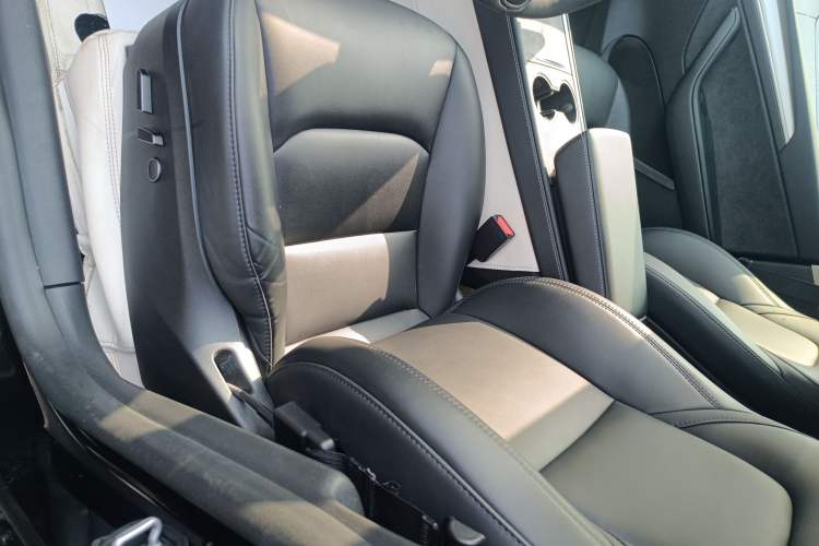 Used Tesla Model Y 2024 Rear-Wheel-Drive Version