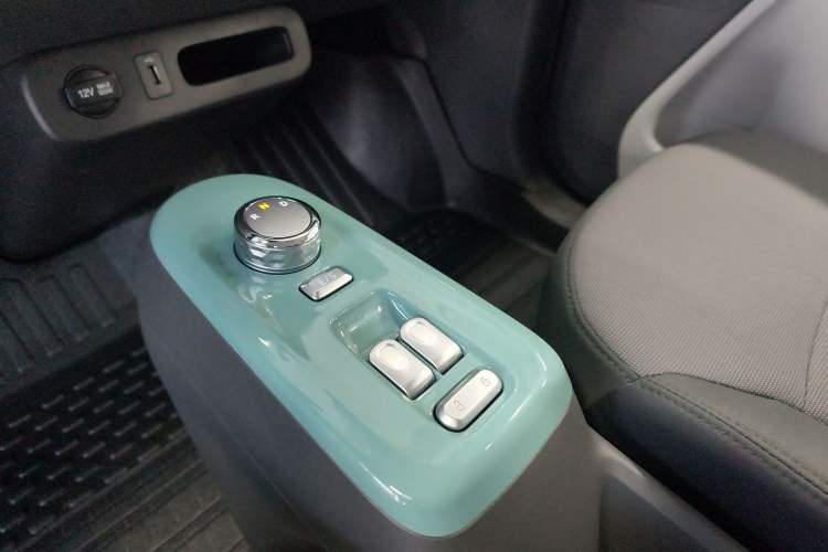 Used CHANGAN NEVO Lumin 2023 205km Xiangqin Version
