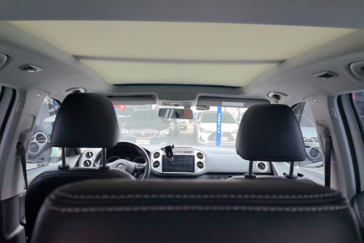 Used Volkswagen Tiguan 2016 300TSI Automatic All-Wheel Drive Fashion Vision Edition
