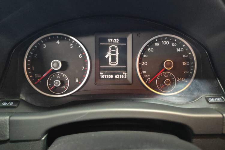 Used Volkswagen Tiguan L 2017 300TSI Automatic Two-Wheel Drive Silk Road Luxury Edition
