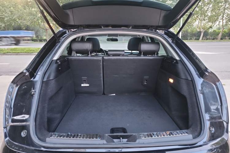 Used Zotye SR7 2016 1.5T CVT Cube Heart Edition China V Standard