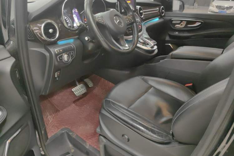 Used Mercedes-Benz V-Class 2017 V 260 L Prestige Extended Edition