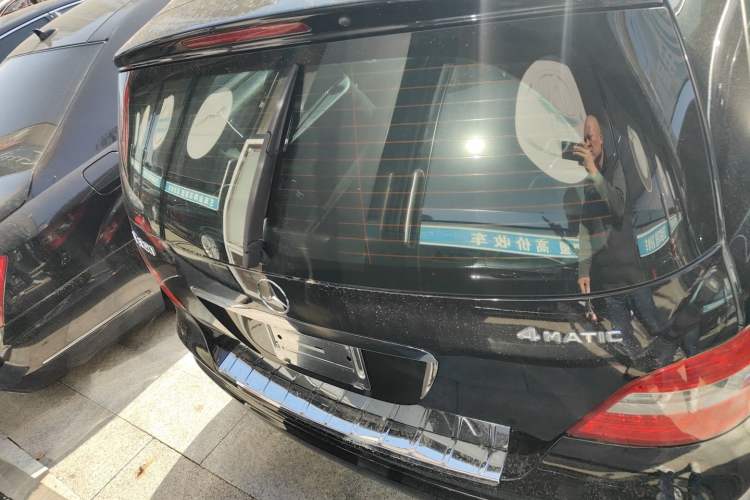 Used Mercedes-Benz R-Class 2014 R 320 4MATIC Business Model