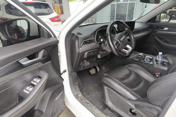 Used Soueast DX8S 2022 1.5T DCT Chieftain Edition 5 Seats
