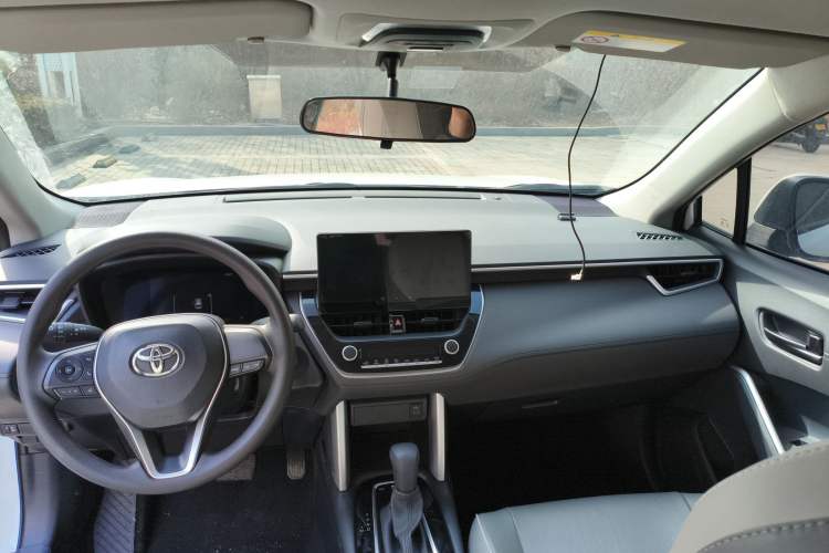 Used Toyota FRONTLANDER 2024 2.0L CVT Elite Edition
