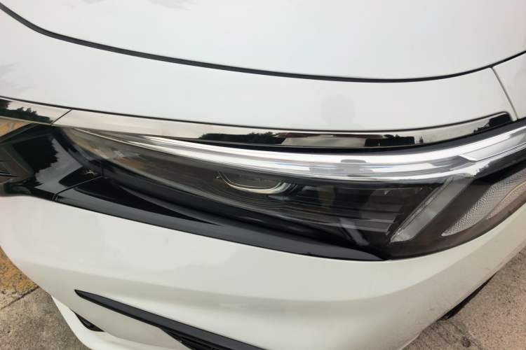 Used Honda Civic 2023 240TURBO CVT Dynamic · Center Stage Special Edition Left Front Headlight