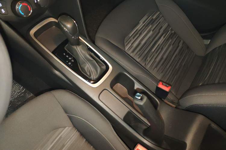 Used Chevrolet Cavalier 2019 320 Automatic Enjoyment with Sunroof Interior 6