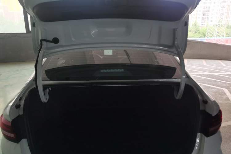 Used Volkswagen Lavida 2023 1.5L Automatic 5 Million Edition Trunk