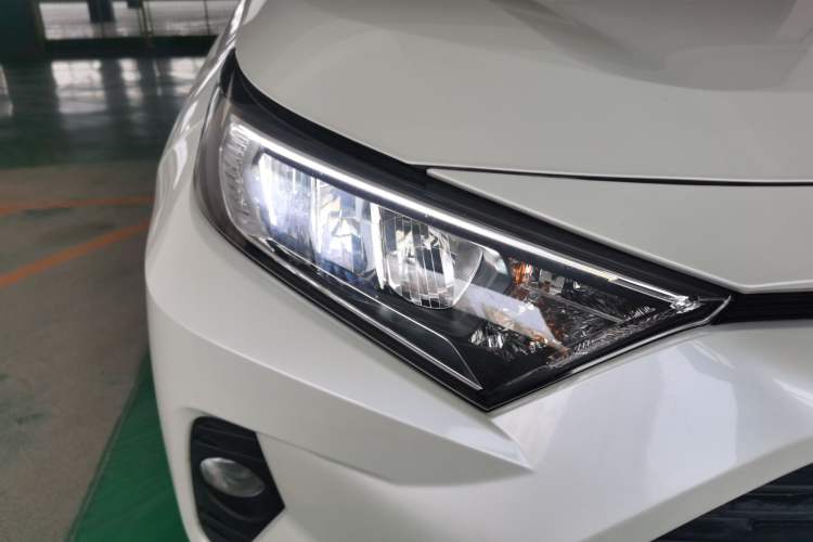 Used Toyota RAV4 2020 2.0L CVT Two-Wheel Drive Fashion PLUS Edition