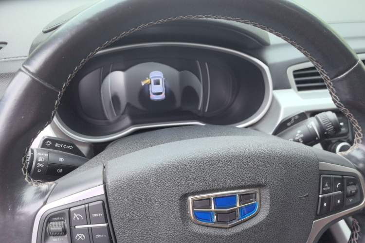 Used Geely Auto Emgrand X7 Sport 2016 1.8TD Automatic ZhiZun Version Instrument Cluster