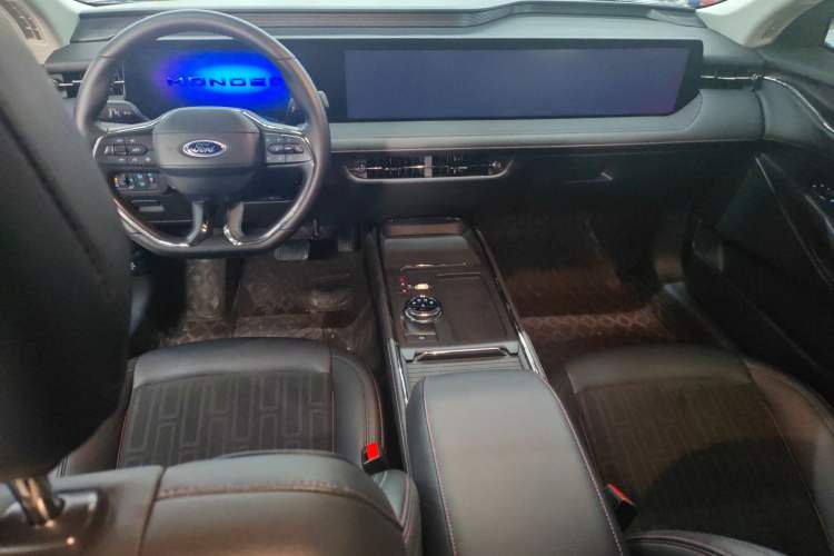 Used Ford Mondeo 2022 Restyled EcoBoost 245 Luxury Version Interior 4