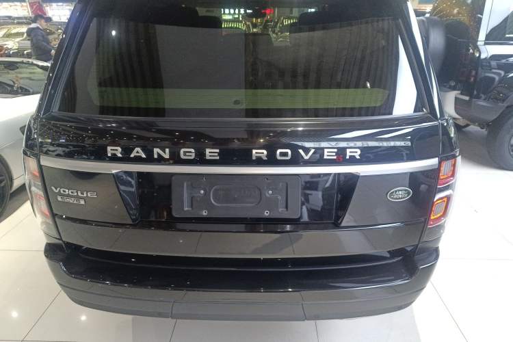 Used Land Rover Range Rover 2018 3.0 SC V6 Vogue SE Long-Wheelbase Edition
