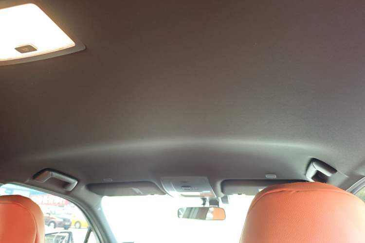 Used Lexus UX 2022 260h Explore-Cool Edition
