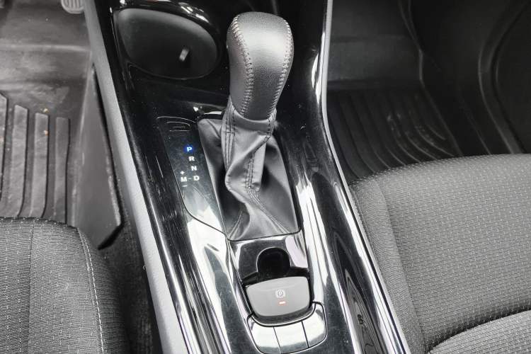 Used Toyota IZOA 2021 2.0L Yichi SPORT