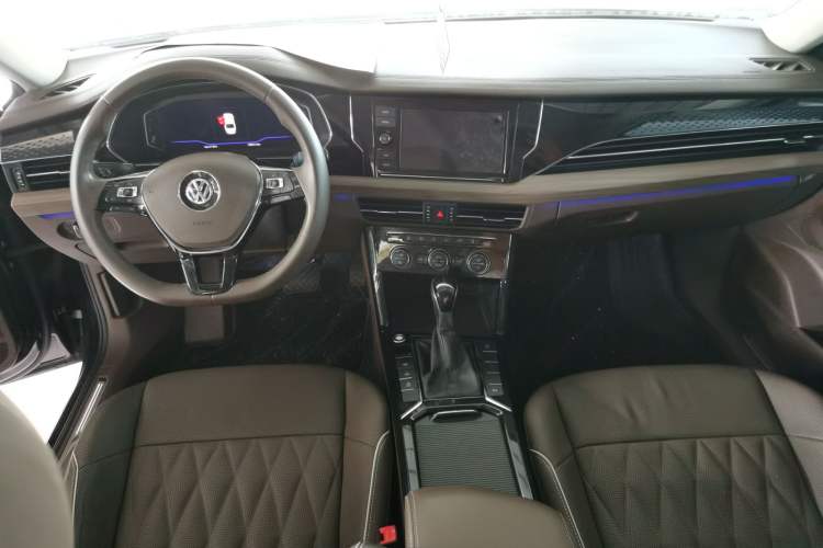 Used Volkswagen Passat 2019 330TSI Luxury Edition China V Standard