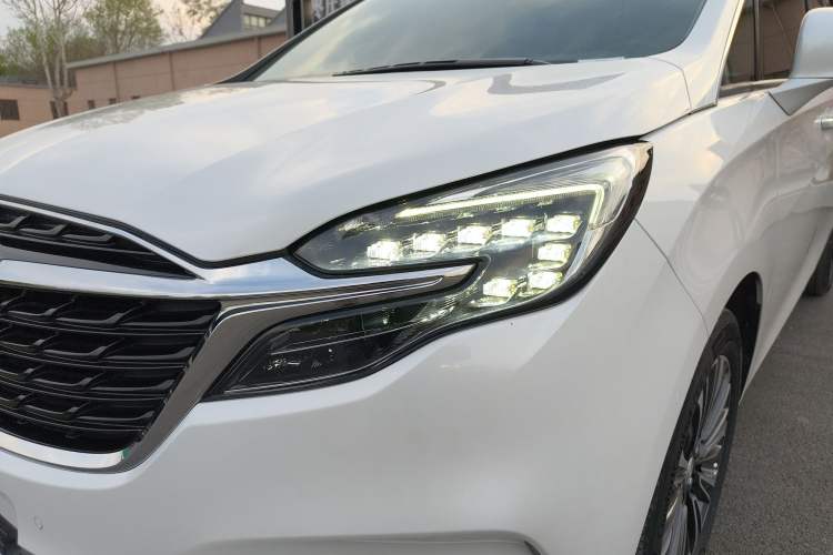 Used Buick GL8 2021 ES Landtrek 653T Luxury Model