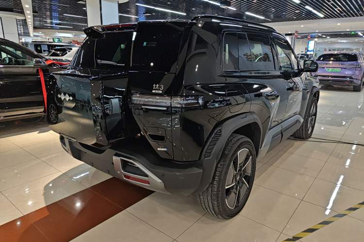 Used Formula Leopard Titanium 3 2025 501KM All-Wheel Drive Intelligent Driving Ultra Version