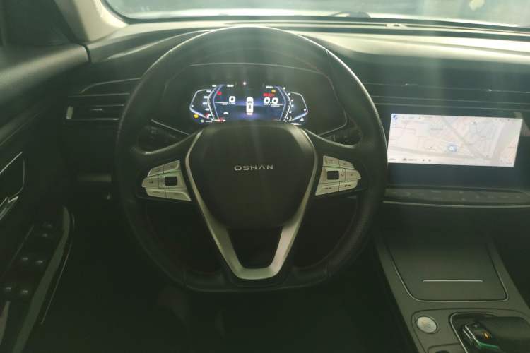Used CHANGAN OSHAN X7 2020 1.5T Automatic Parking with Facial Recognition – Spacey & Carefree Edition Steering Wheel