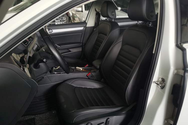 Used Volkswagen Lamando 2019 280TSI DSG Comfort Edition China V Standard Left Front Seat