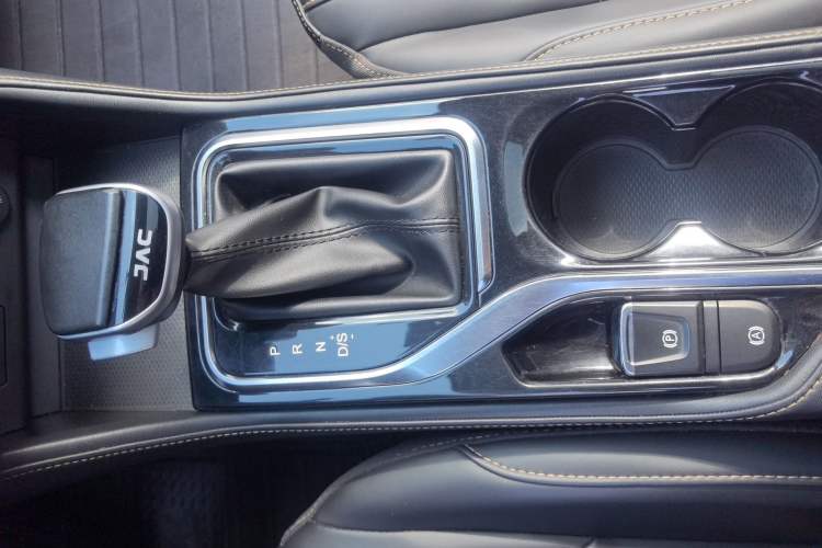 Used JAC X4 2020 1.5T CVT Superior Trim
