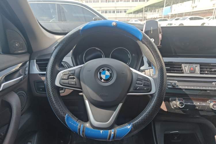 Used BMW X1 2020 sDrive25Li Leading Model
