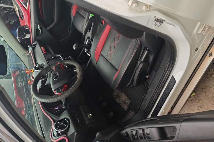 Used Soueast DX3 2018 1.5T SRG Manual Flagship Model Left Rear Seat