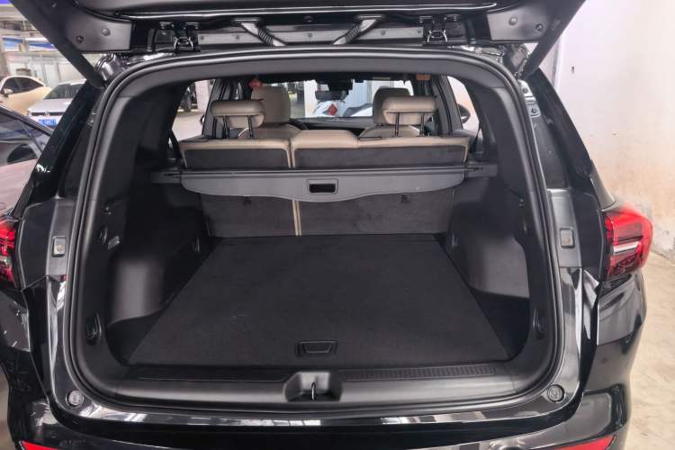 Used Buick Envision 2022 Encore Plus 652T Five-Seat Luxury Model