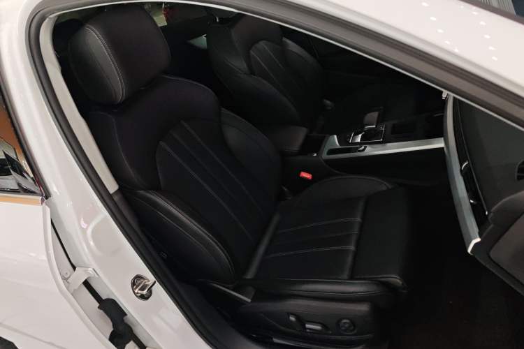 Used Audi A4L 2023 40 TFSI Fashion Dynamic Model