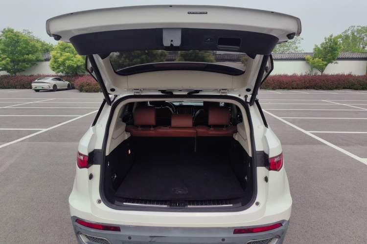 Used Zotye T700 2017 1.8T Dual-Clutch Flagship Model
