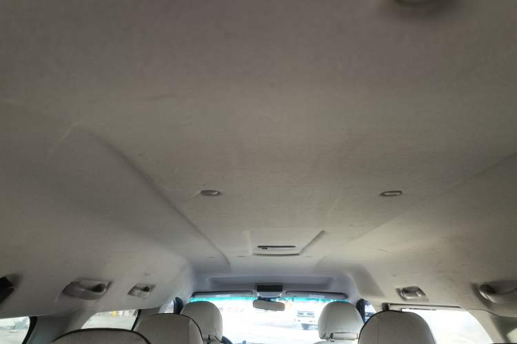 Used FORTHING Lingzhi 2018 M5L 1.6L 9-Seater Comfort Model
