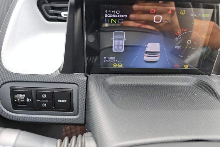 Used Wuling Hongguang MINIEV 2022 Macaron Premium Model – Lithium Iron Phosphate