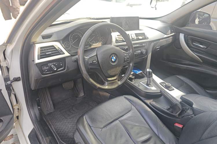 Used BMW 3 Series 2014 320i Sport Edition