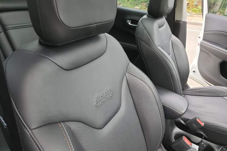 Used Jeep Compass 2017 200T Automatic Family Edition