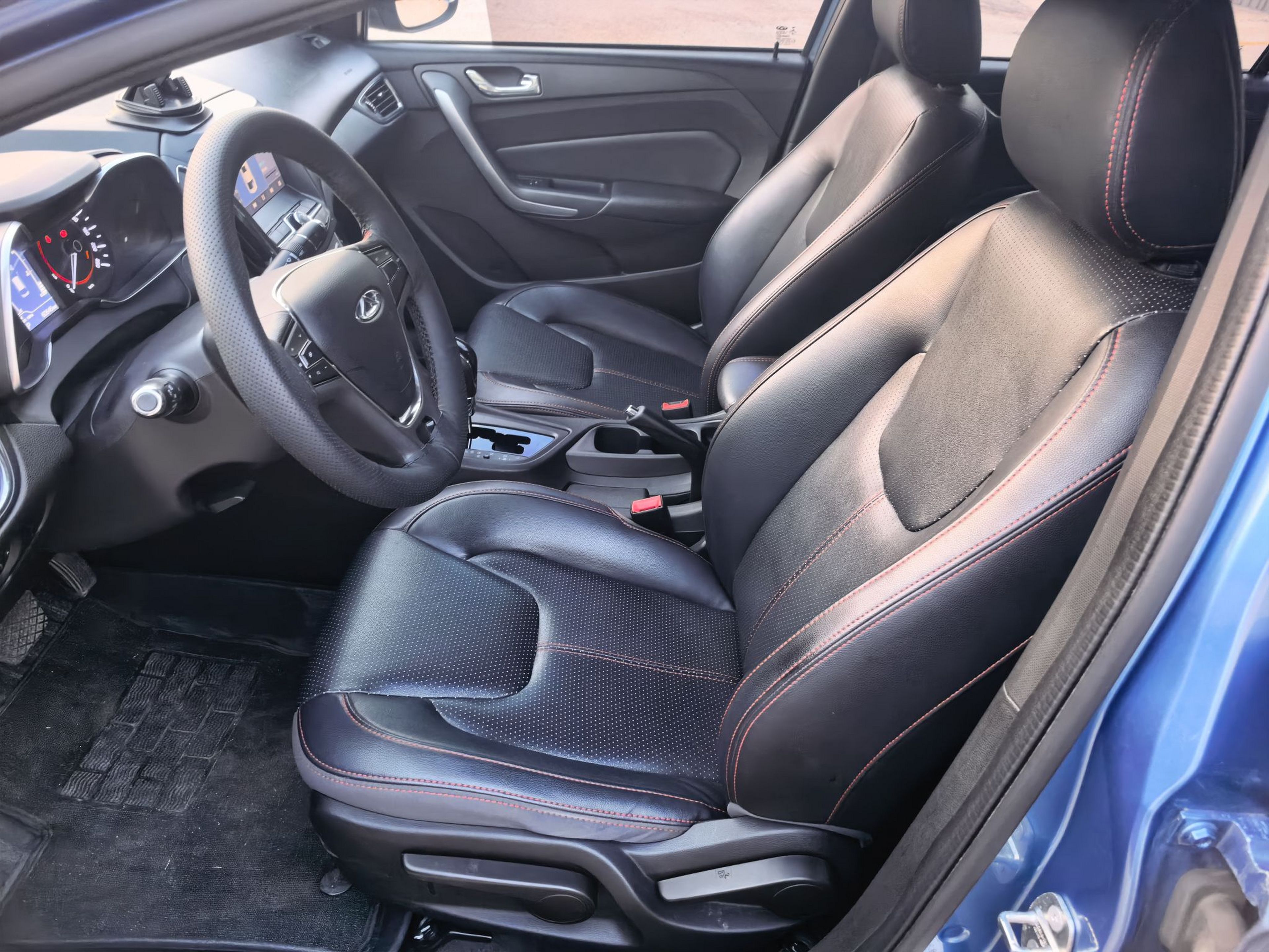 Interior delantero