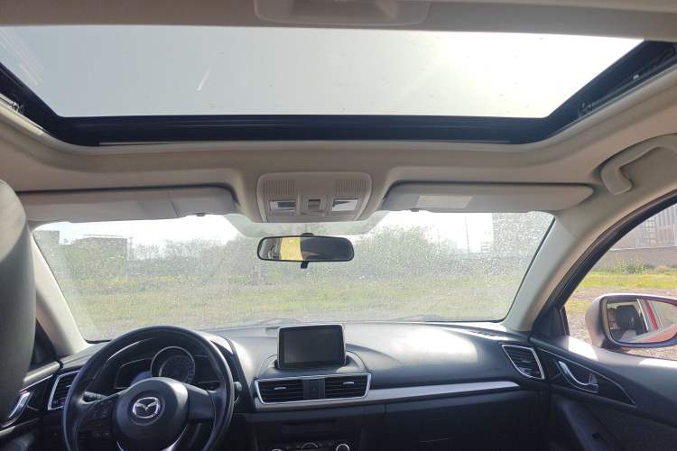 Used Mazda 3 Axela 2016 Sedan 1.5L Automatic Luxury Model Headliner