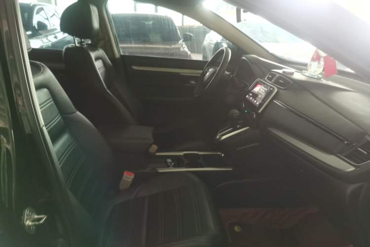 Used Honda CR-V 2021 240TURBO CVT 2WD Comfort Version Interior 1
