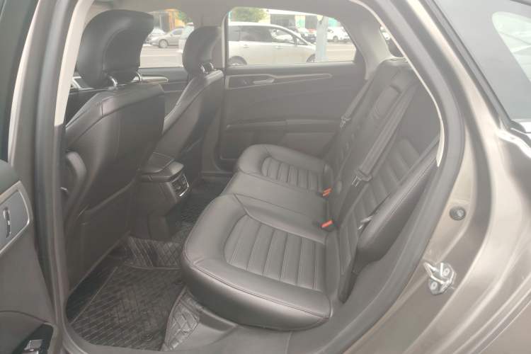 Used Ford Mondeo 2013 2.0L GTDi 200 Fashion Edition
