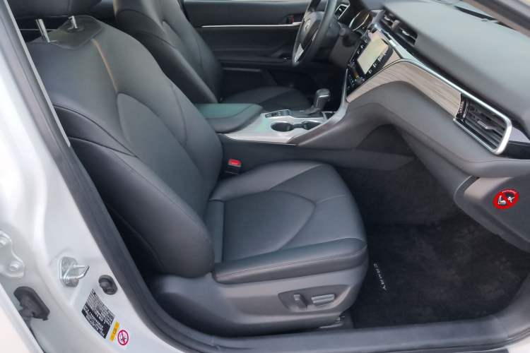 Used Toyota Camry 2018 Dual-Engine 2.5 HG Luxury Edition
