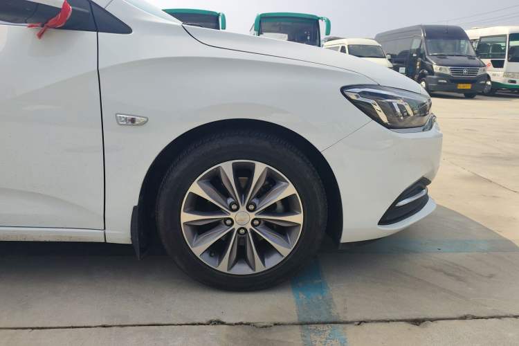 Used Chevrolet Monza 2021 320 Automatic Enjoyment Sunroof Edition Exterior 6