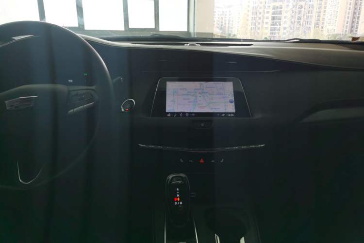 Used Cadillac XT4 2022 28T Two-Wheel-Drive Luxury Version
