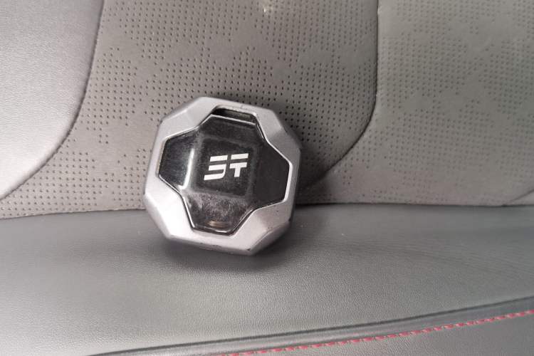 Used JETOUR Traveler 2023 2.0T All-Wheel-Drive CrossPRO