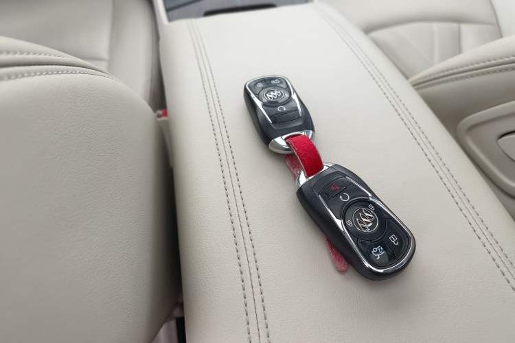 Used Buick LaCrosse 2019 28T Avenir
