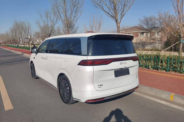 Used BYD Xia 2025 DM-i 1.5T 180km Excellence Model
