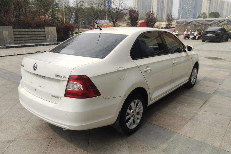 Used Skoda Rapid 2015 1.6L Manual Smart Selection Model